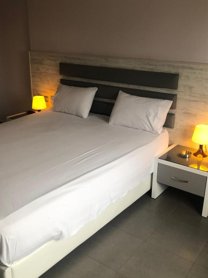 Αφροδίτη Hotel Neon Rysion Extérieur photo